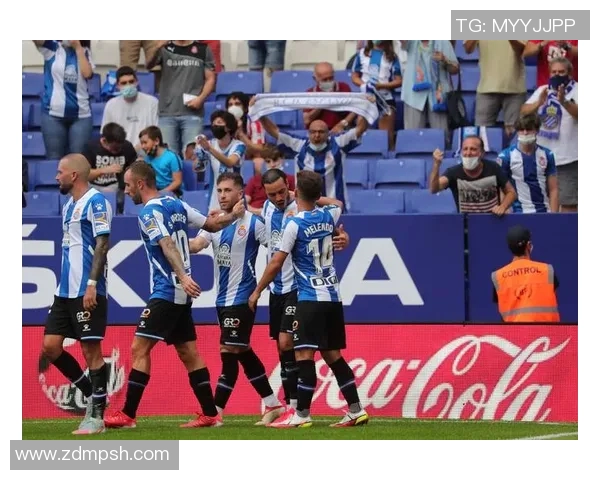 西甲足球赛精彩纷呈球迷热情高涨争夺冠军之路充满悬念与激情